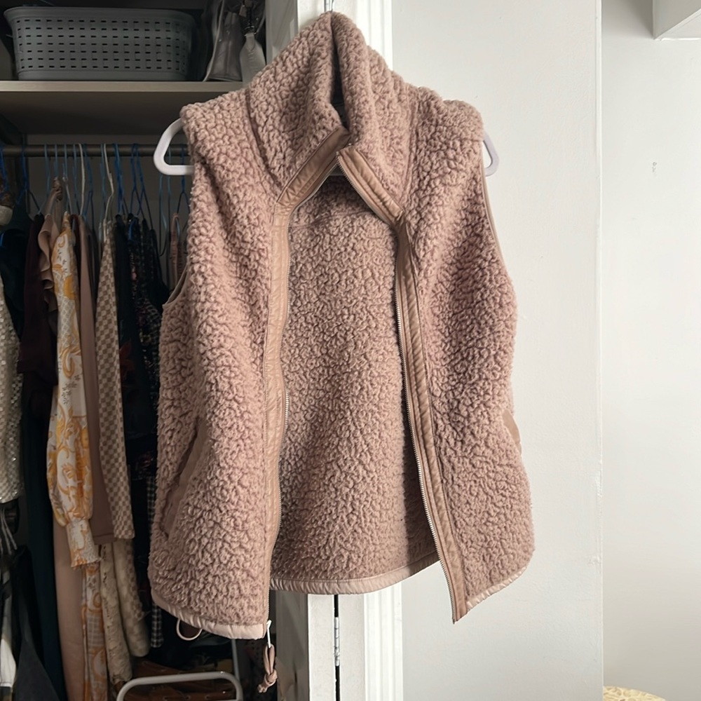 Abercrombie fleece Sherpa vest NWOT